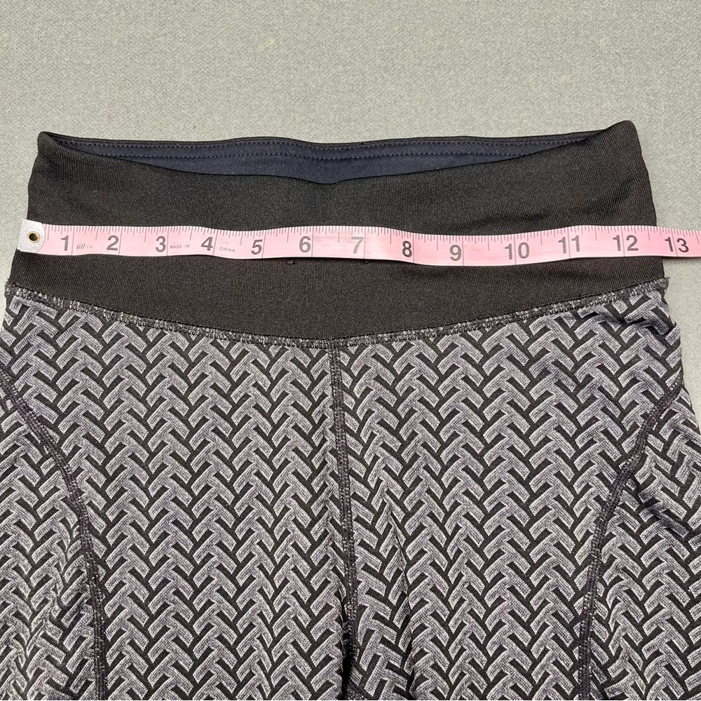 895 Performance Black And Gray Patterned Leggings… - image 4